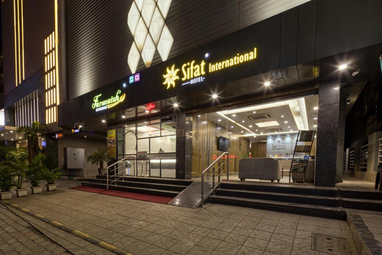 Hotel Sifat International Surat Exterior foto